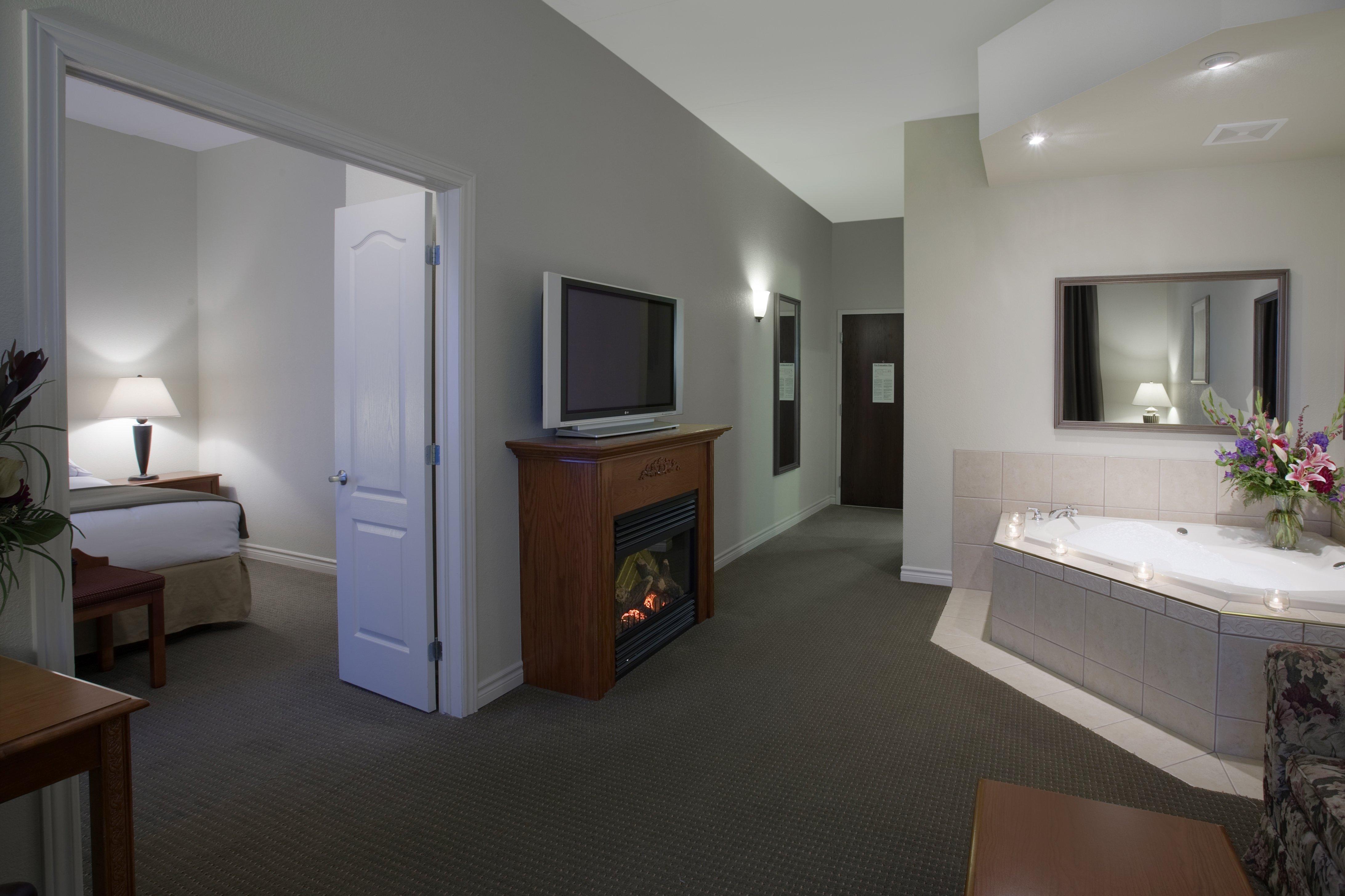 Holiday Inn Express Hotel & Suites 1000 Islands - Gananoque By Ihg Exterior foto