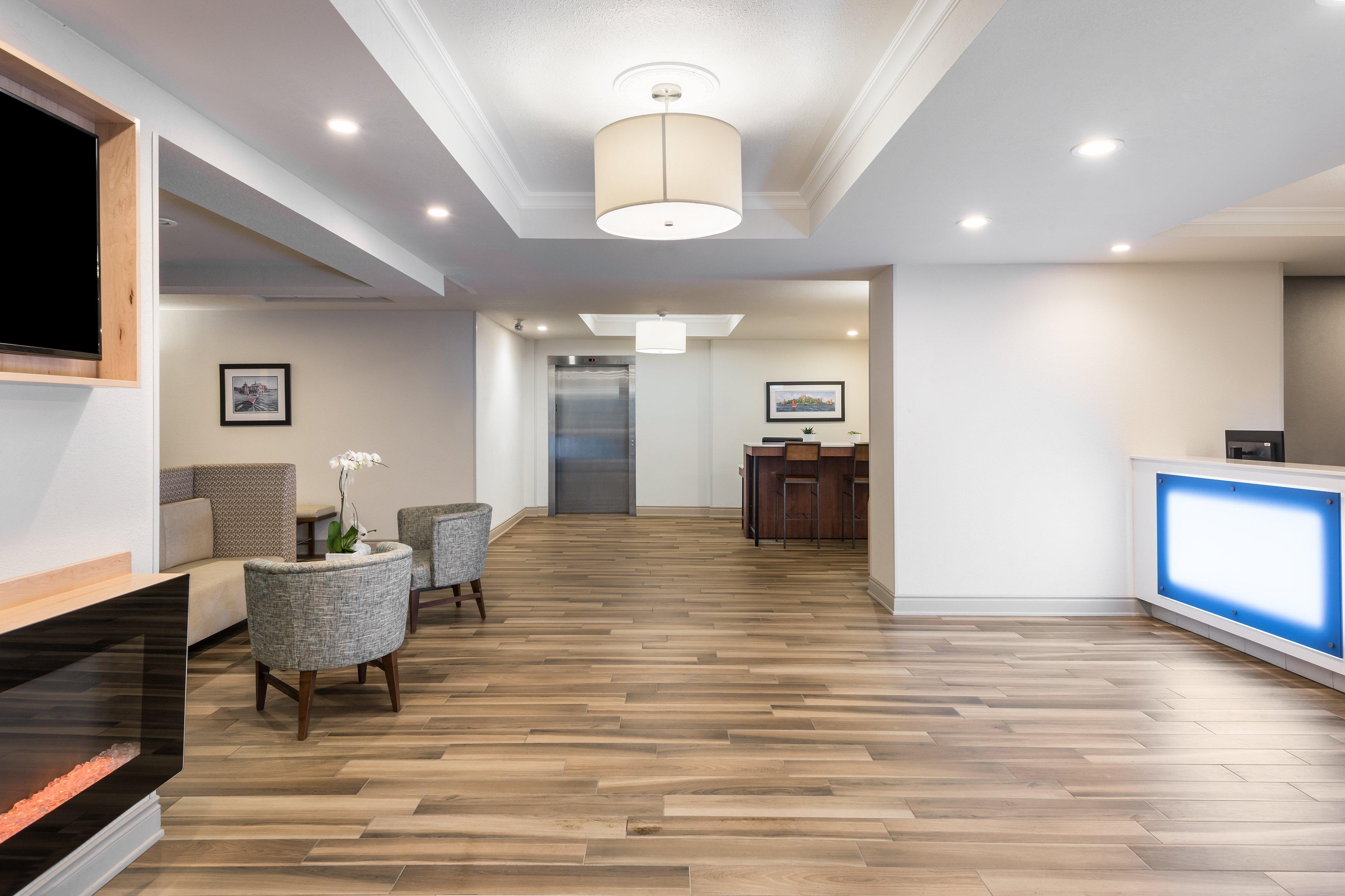Holiday Inn Express Hotel & Suites 1000 Islands - Gananoque By Ihg Exterior foto